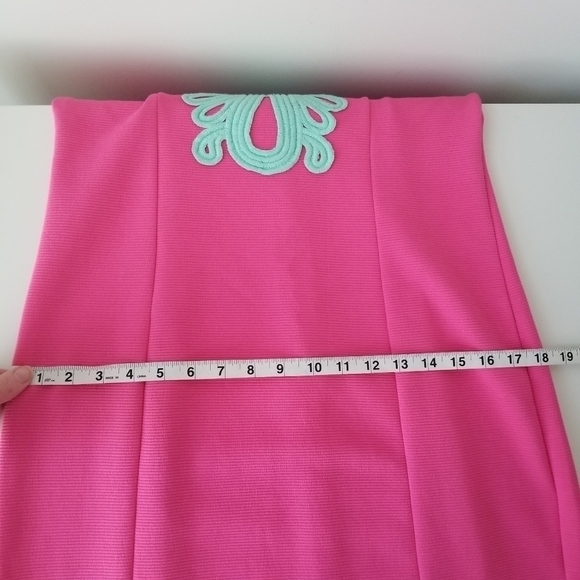 Crown & Ivy Hot Pink and Teal Embroidered V Neck Sleeveless Shift Dress Size S - Picture 8 of 10